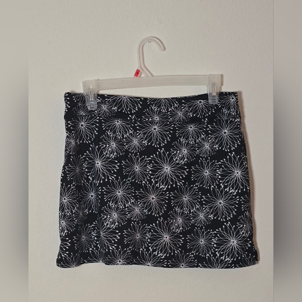 Tranquility by Colorado Clothing Athletic Skort Black Floral Medium - Picture 2 of 5